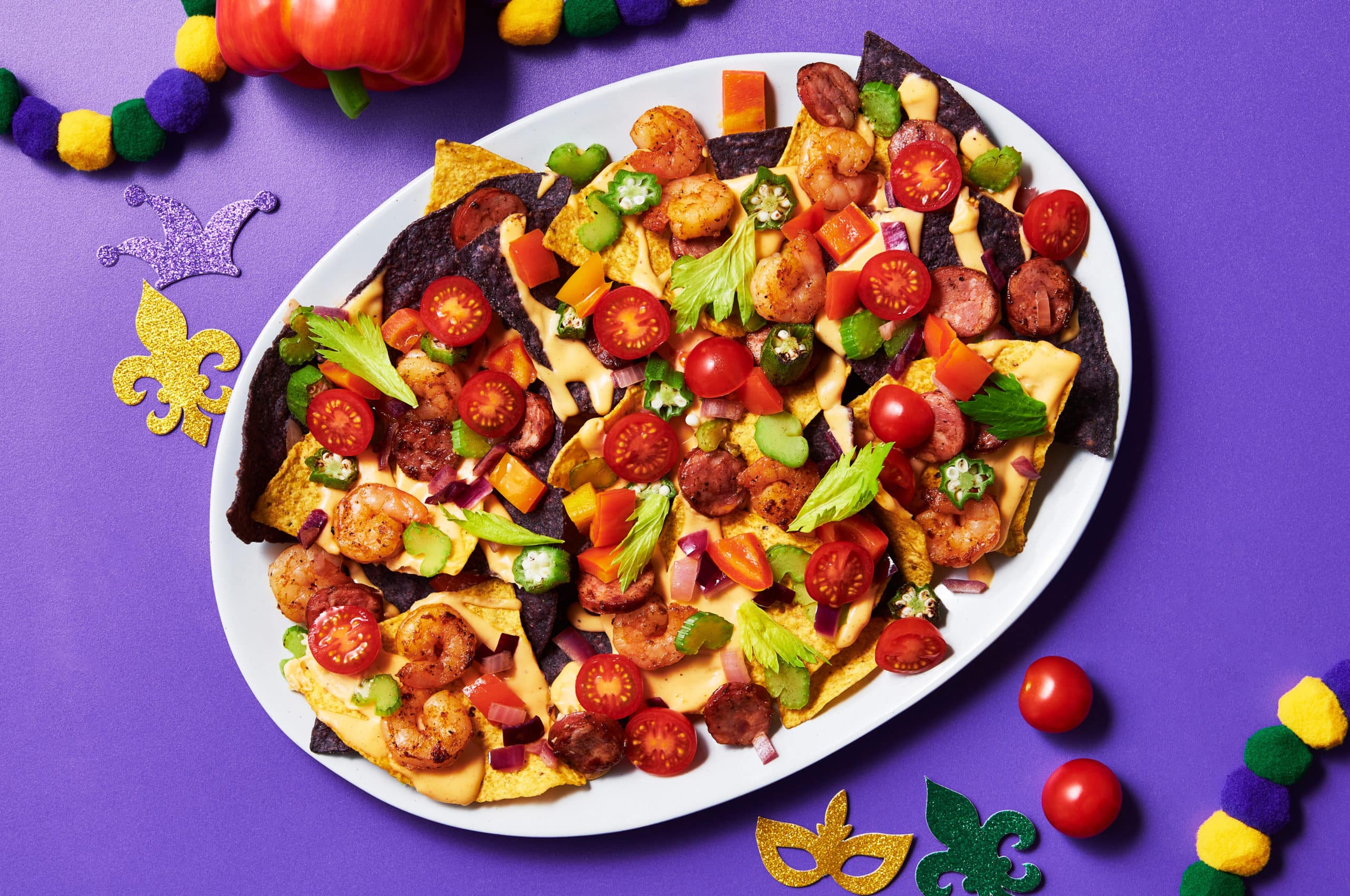 nachos with toppings